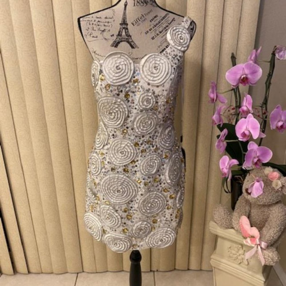 White/Silver One Shoulder Heavily Embellished Short Formal Dress original Size 8